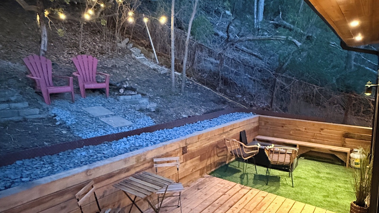 Photo of Outdoor in Harwood