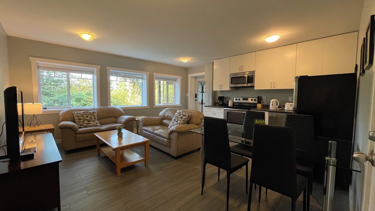 Photo of Livingroom in Cowichan Bay
