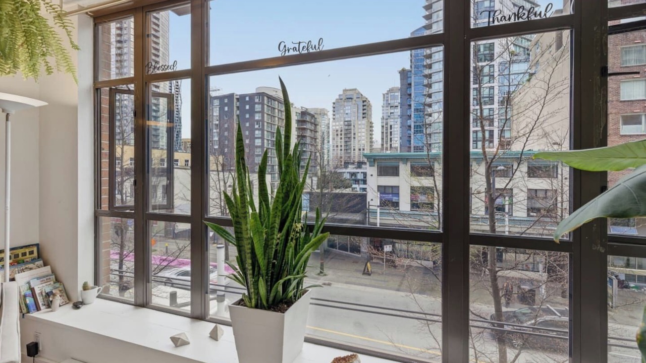 Photo of Others in Yaletown