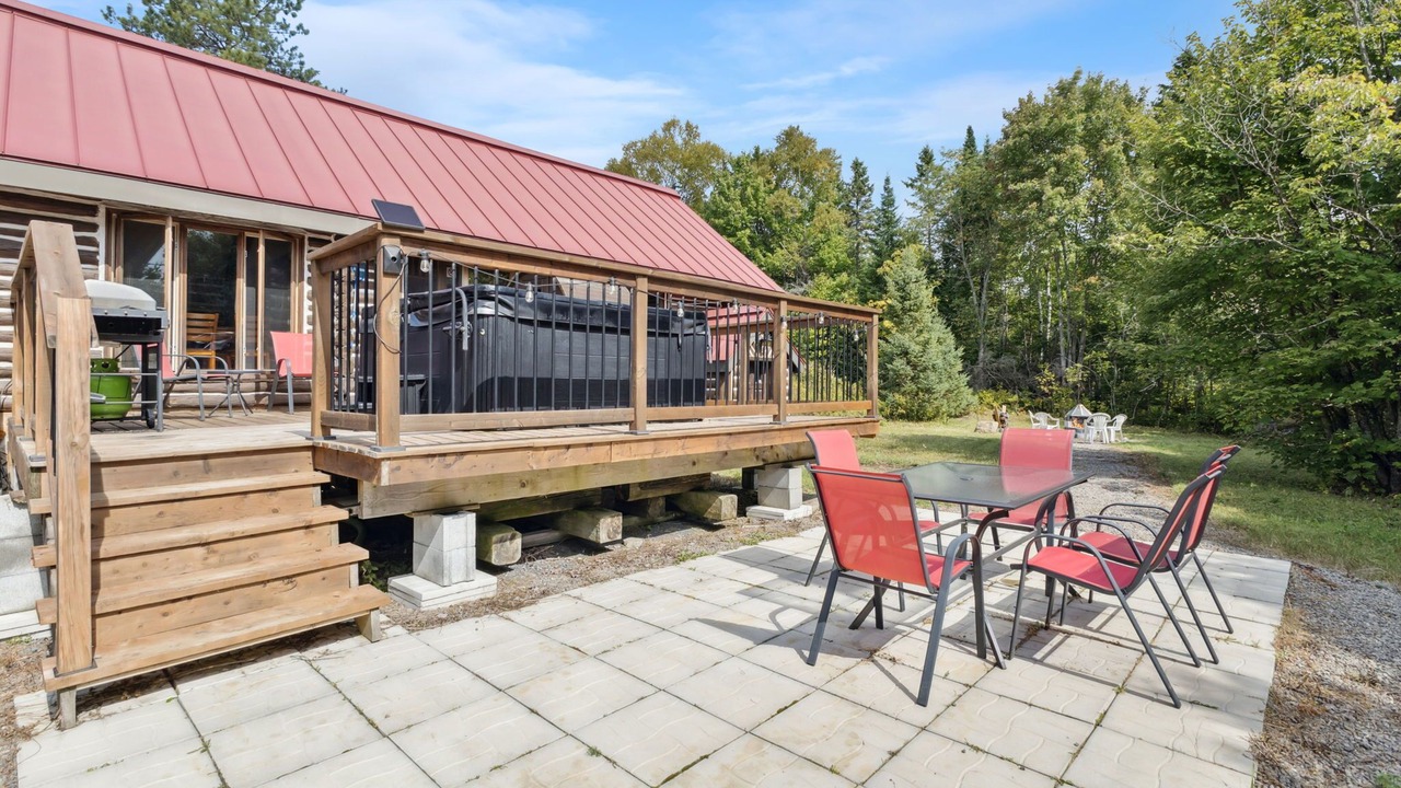 Photo of Outdoor in Ste-Lucie-des-Laurentides