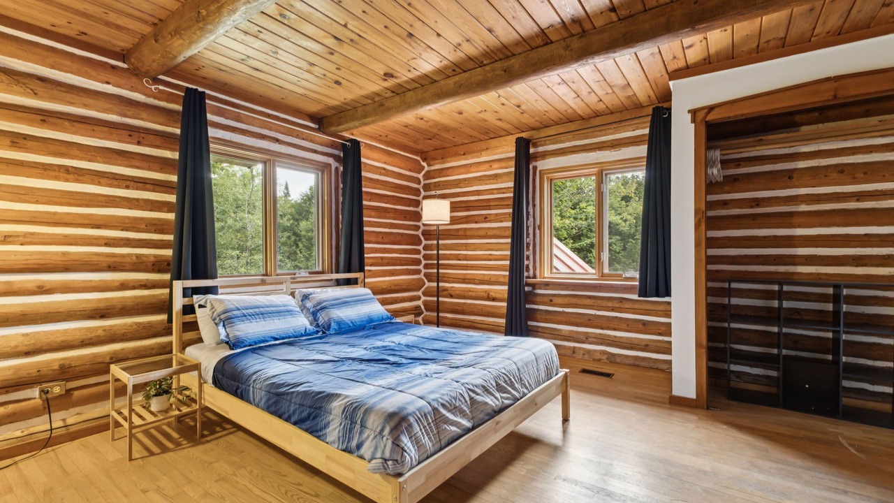 Photo of Bedroom in Ste-Lucie-des-Laurentides