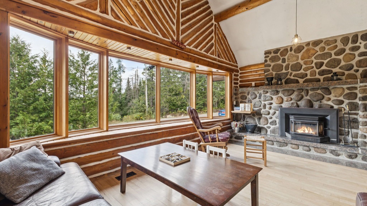 Photo of Livingroom in Ste-Lucie-des-Laurentides