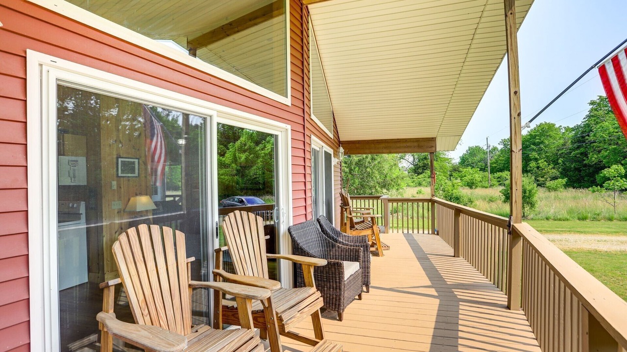 Photo of Patio Balcony in Kelleys Island