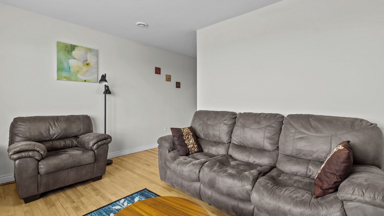 Photo of Livingroom in Terra Nova
