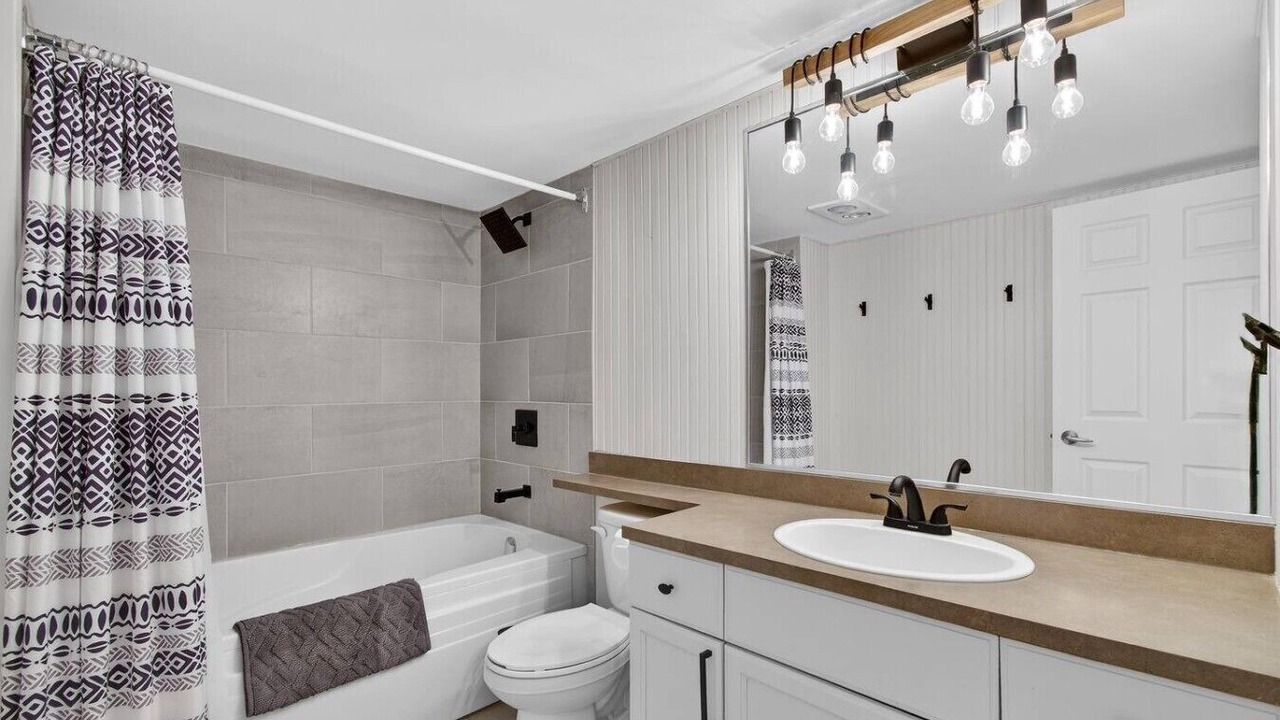 Photo of Bathroom in Mont-Tremblant Pedestrian Village