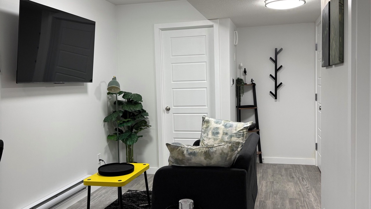 Photo of Livingroom in Regina