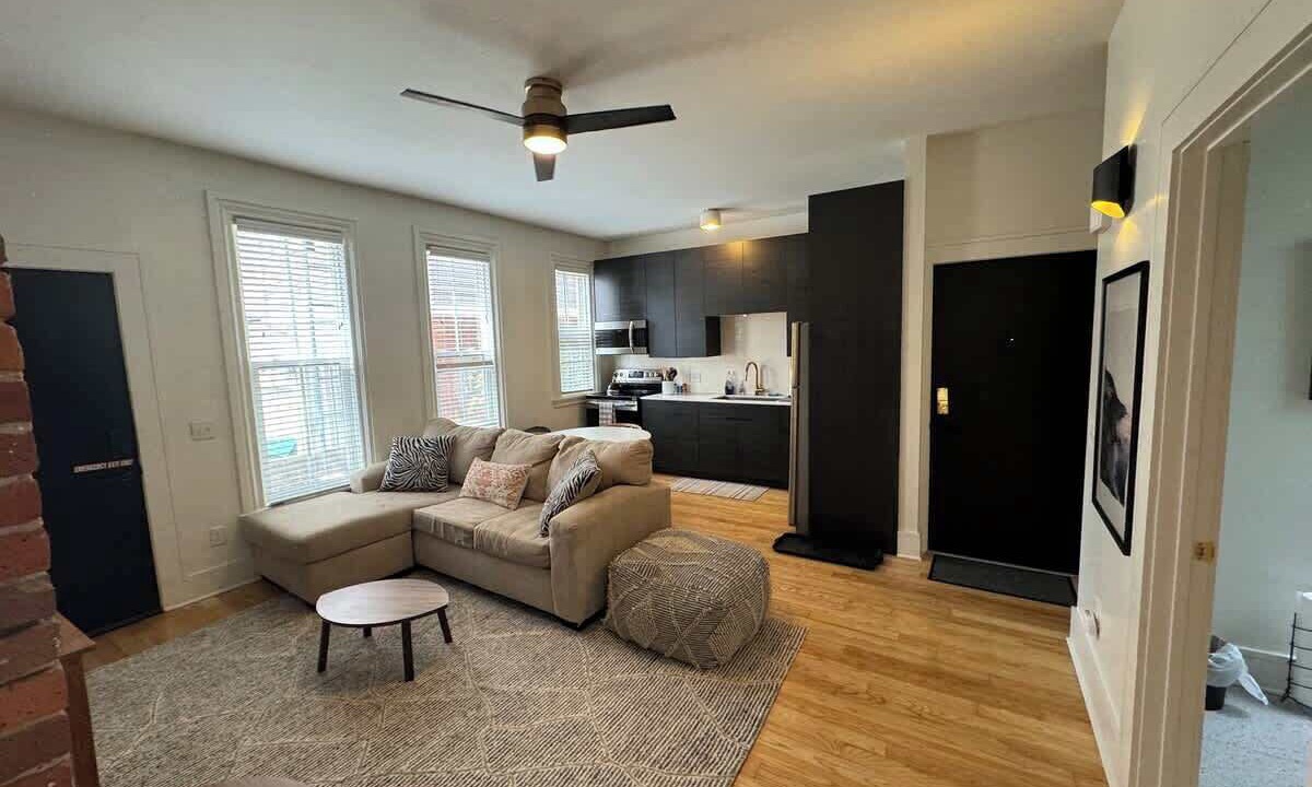 Photo of Livingroom in Corn Hill