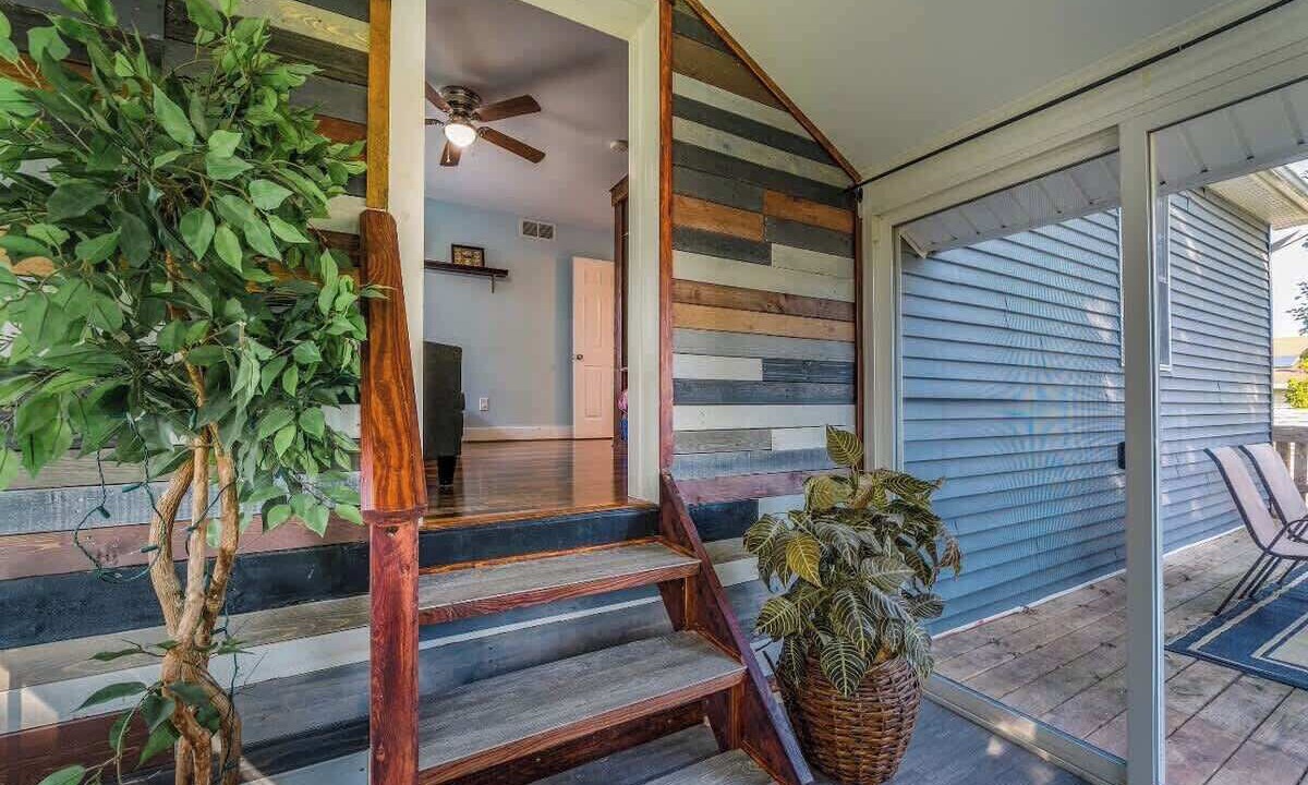 Photo of Patio Balcony in West Irondequoit