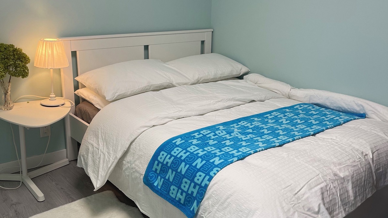 Photo of Bedroom in Delta