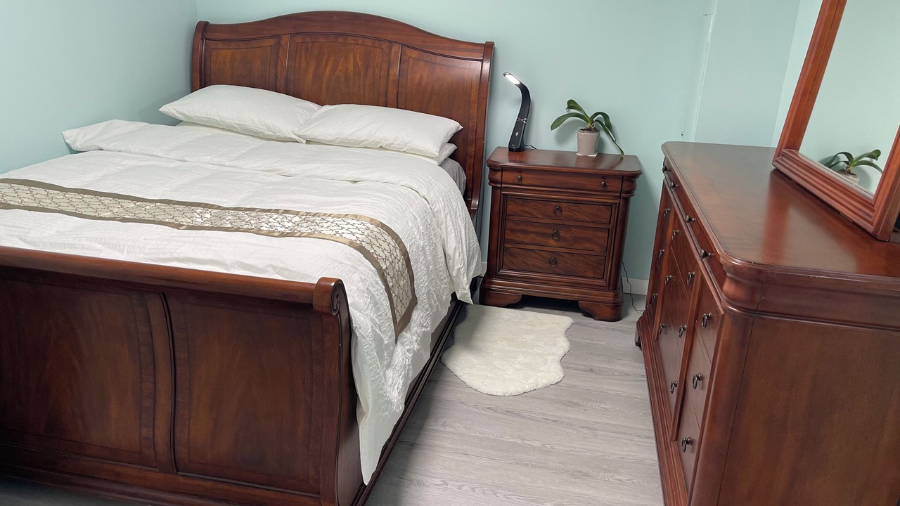 Photo of Bedroom in Delta