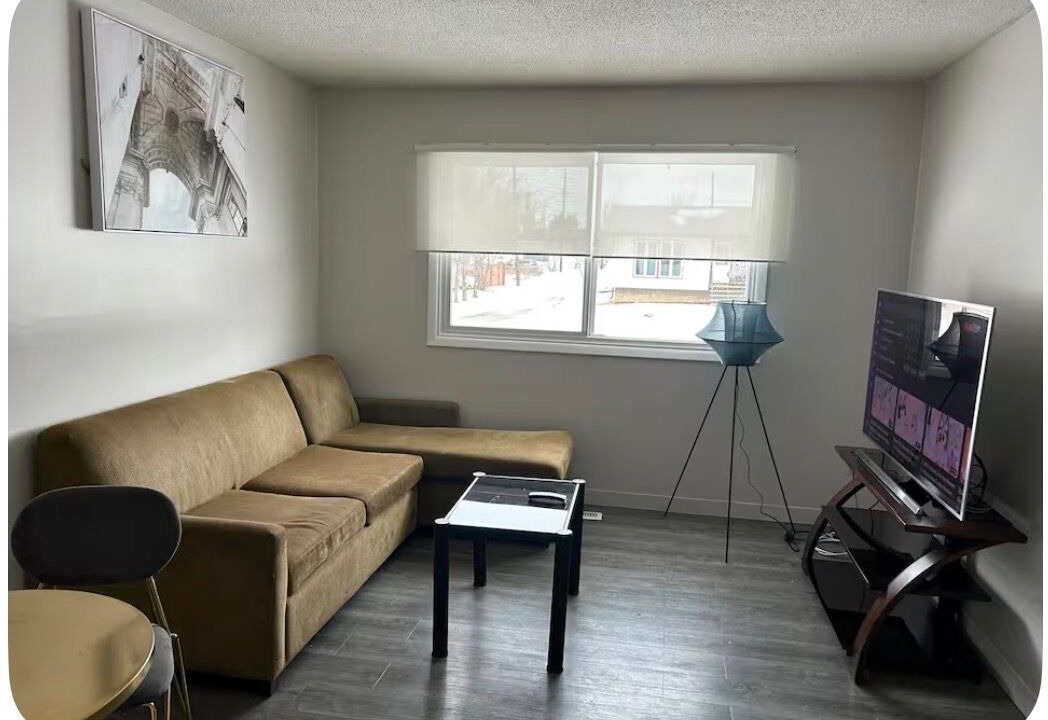 Photo of Livingroom in Wainwright
