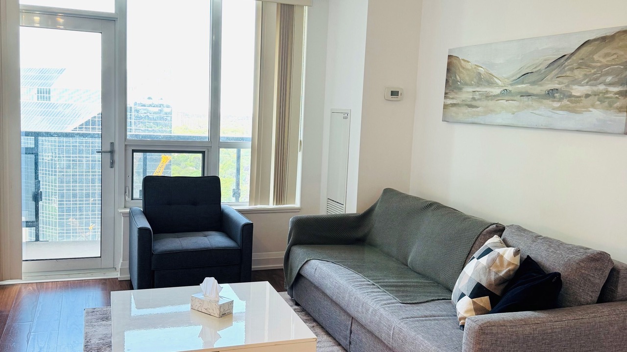 Photo of Livingroom in Willowdale