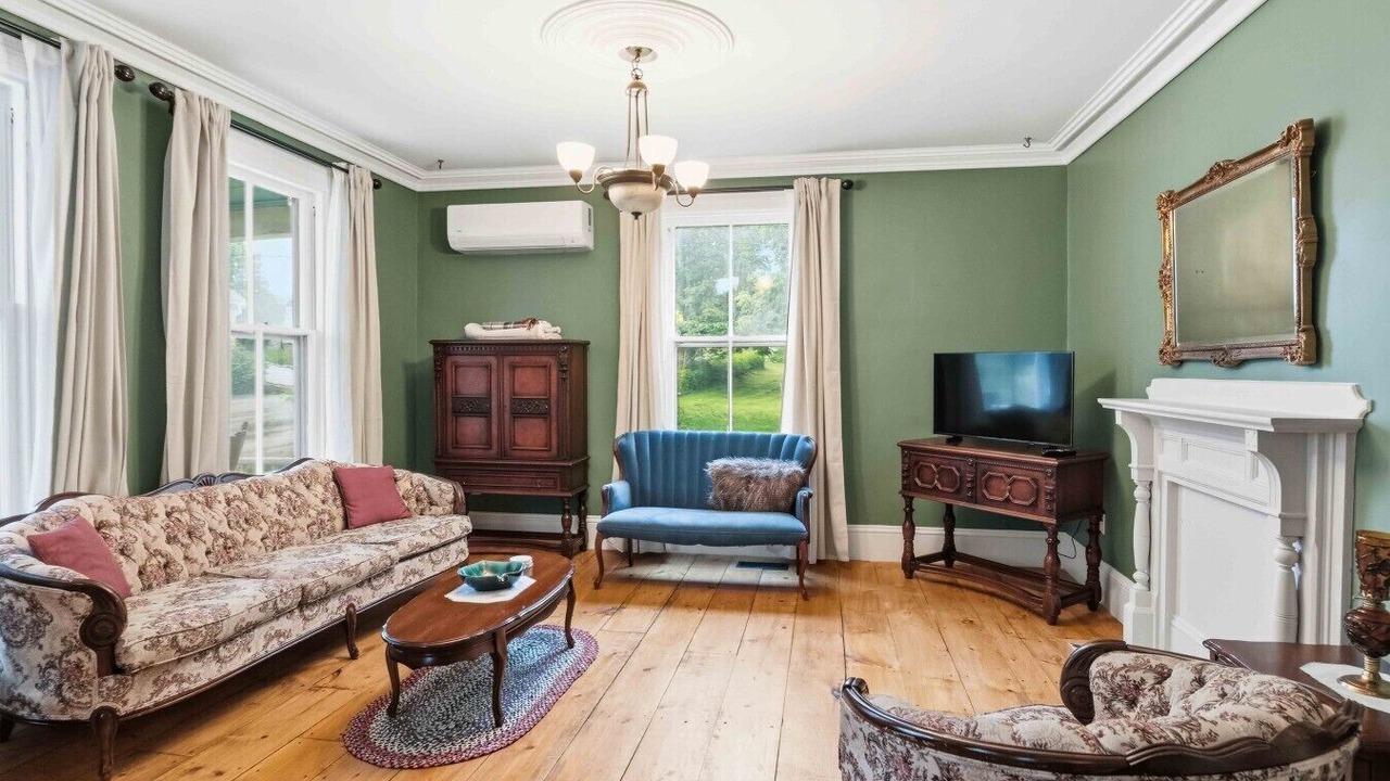 Photo of Livingroom in Gaspereau
