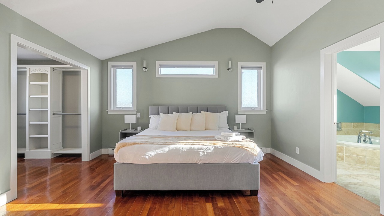 Photo of Bedroom in Northwest Calgary