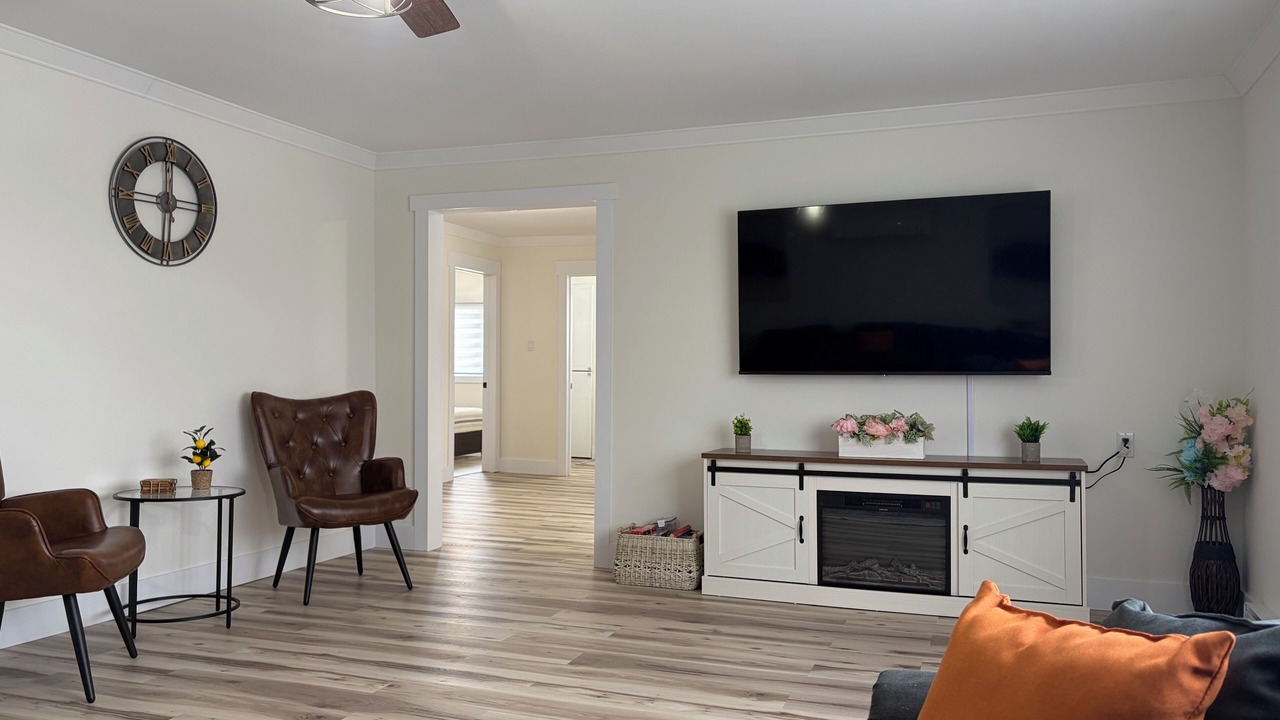 Photo of Livingroom in Terra Nova