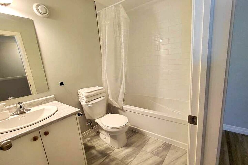 Photo of Bathroom in Doon South