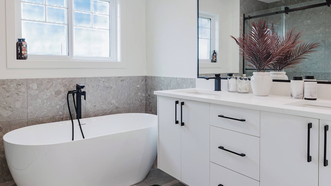 Photo of Bathroom in Leduc