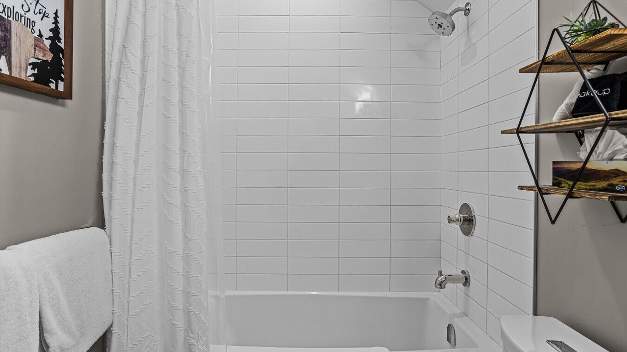 Photo of Bathroom in Harvie Heights
