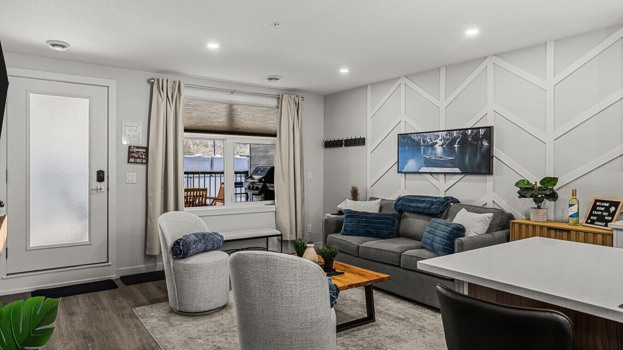 Photo of Livingroom in Harvie Heights