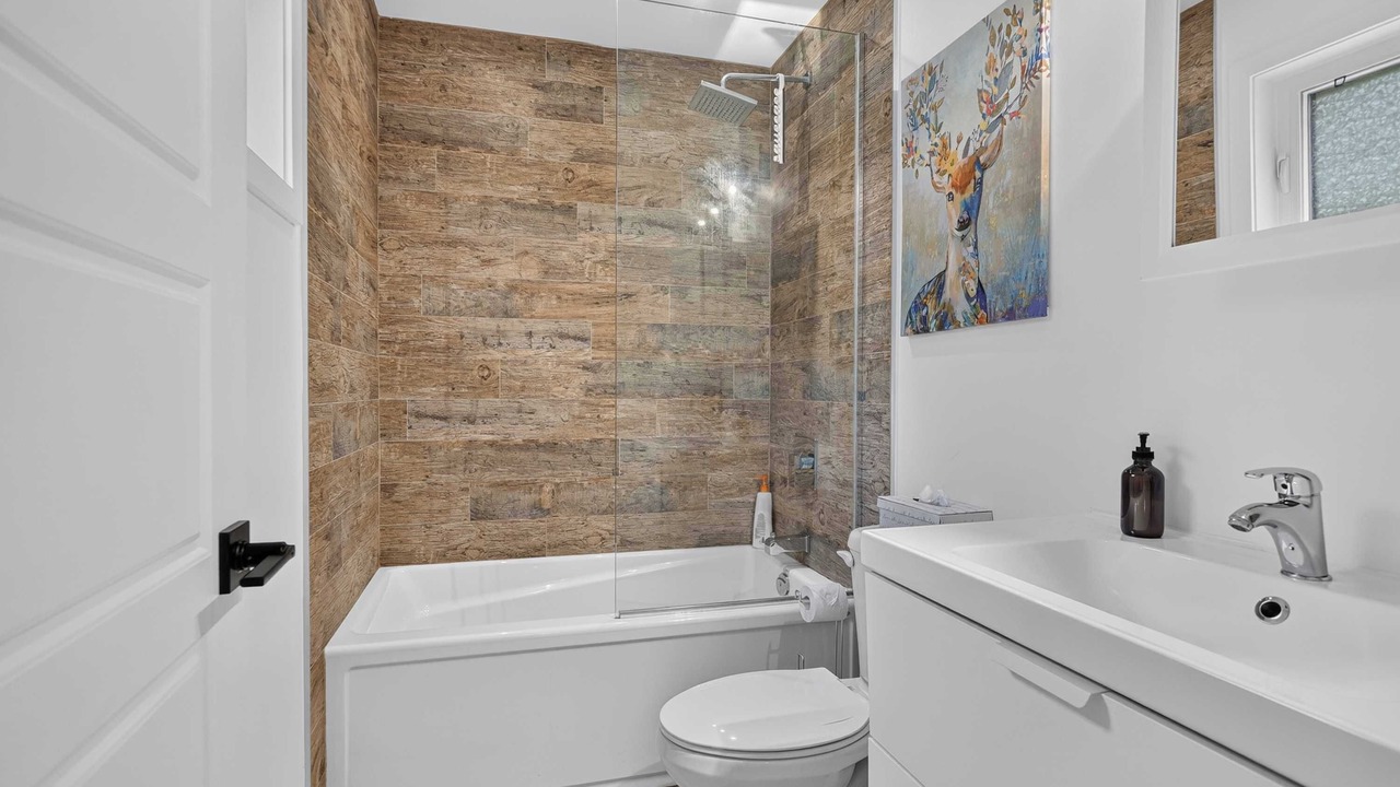 Photo of Bathroom in Sainte-Emelie-de-L'Energie