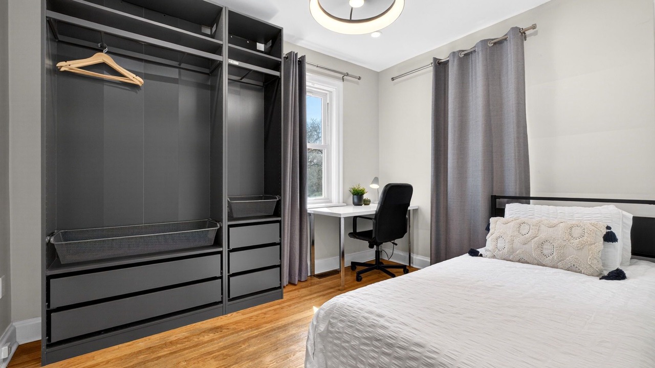 Photo of Bedroom in Sunnyside