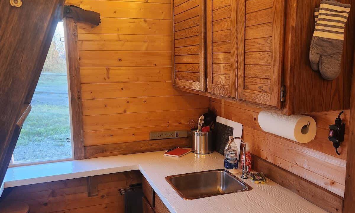Photo of Kitchen in Division No. 7