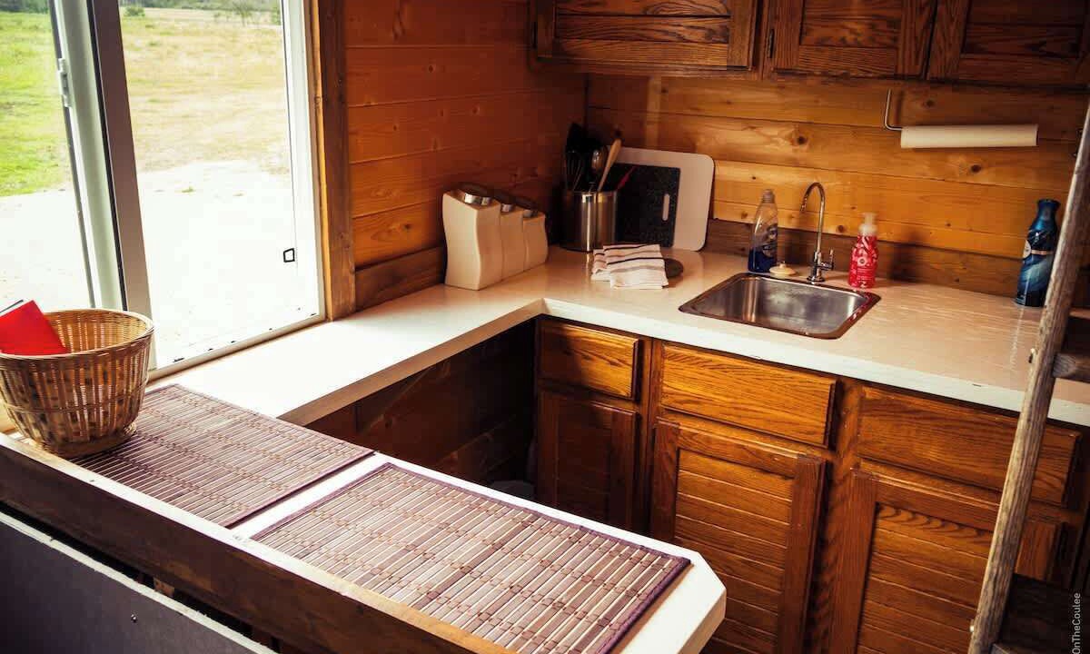 Photo of Kitchen in Division No. 7