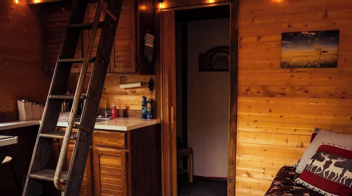Photo of Livingroom in Division No. 7