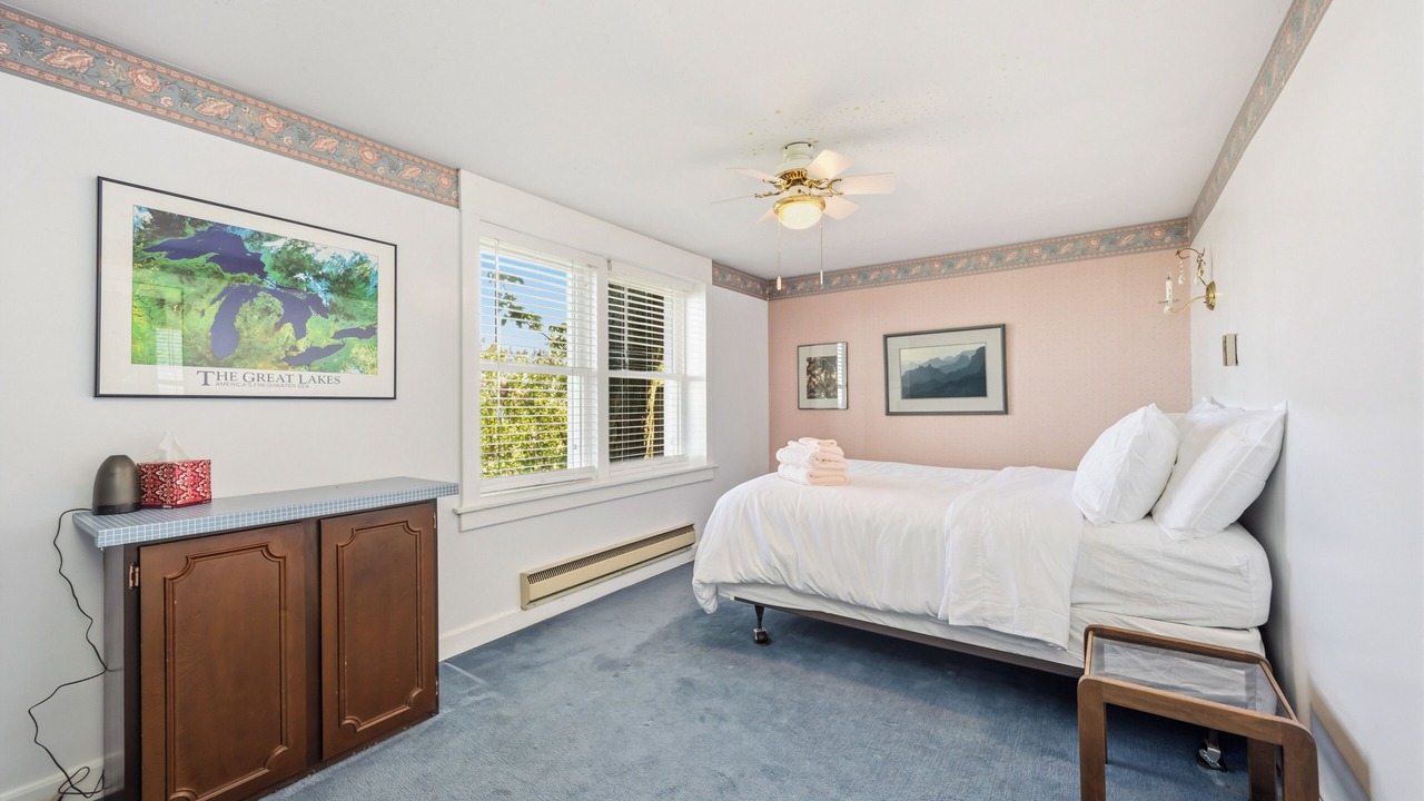 Photo of Bedroom in Sarnia