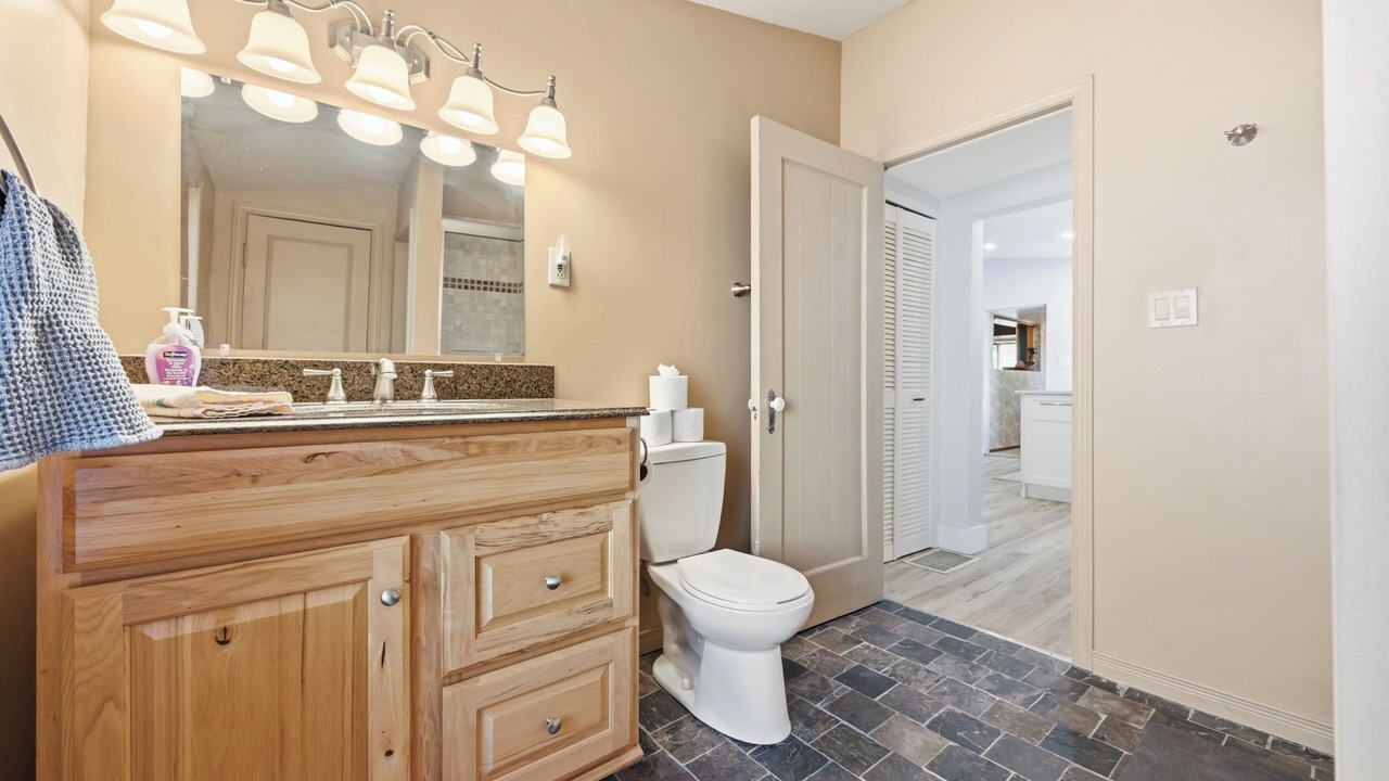 Photo of Bathroom in Sarnia