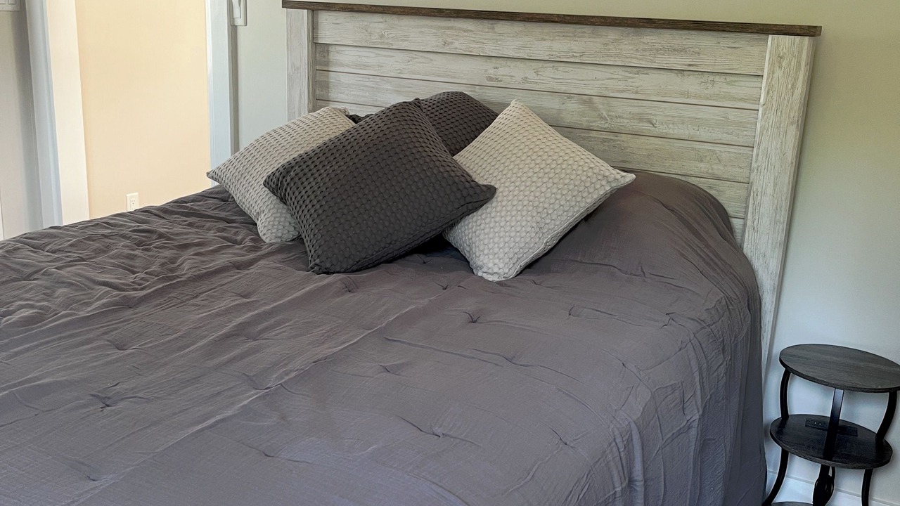 Photo of Bedroom in Laurentian Hills