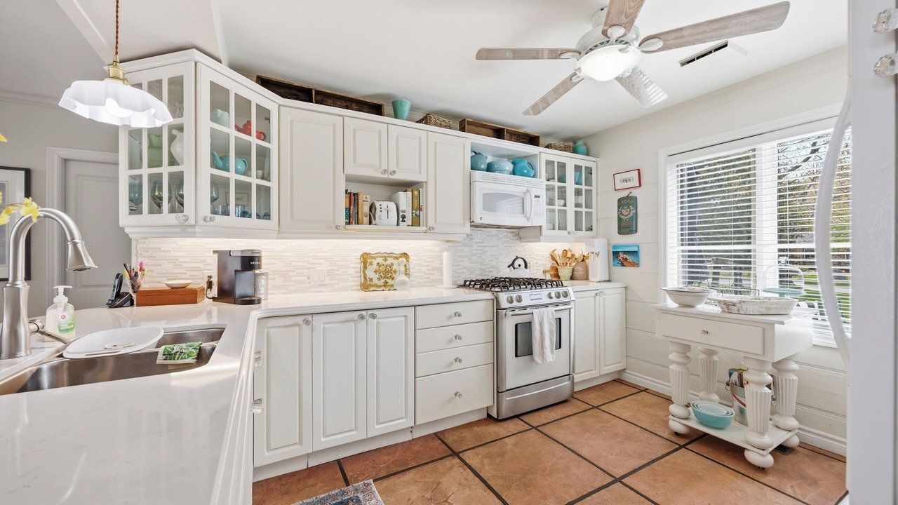 Photo of Kitchen in Lambton Shores