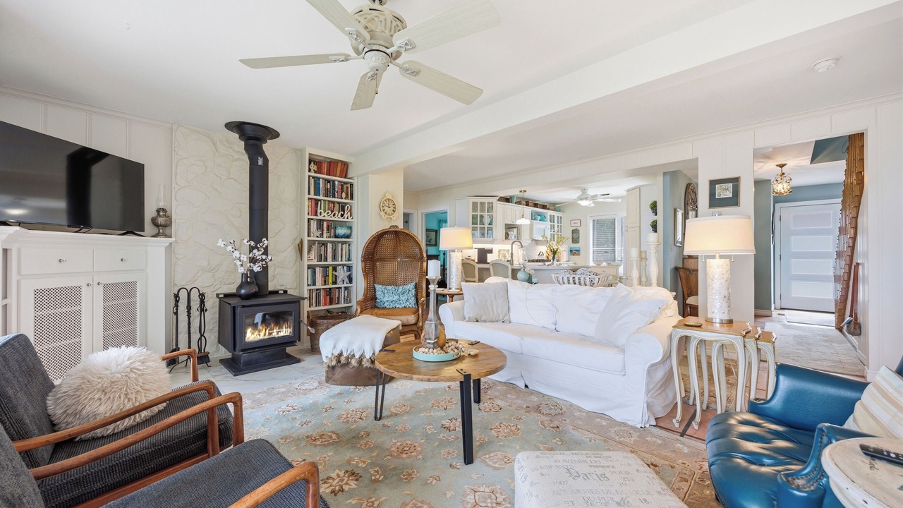 Photo of Livingroom in Lambton Shores