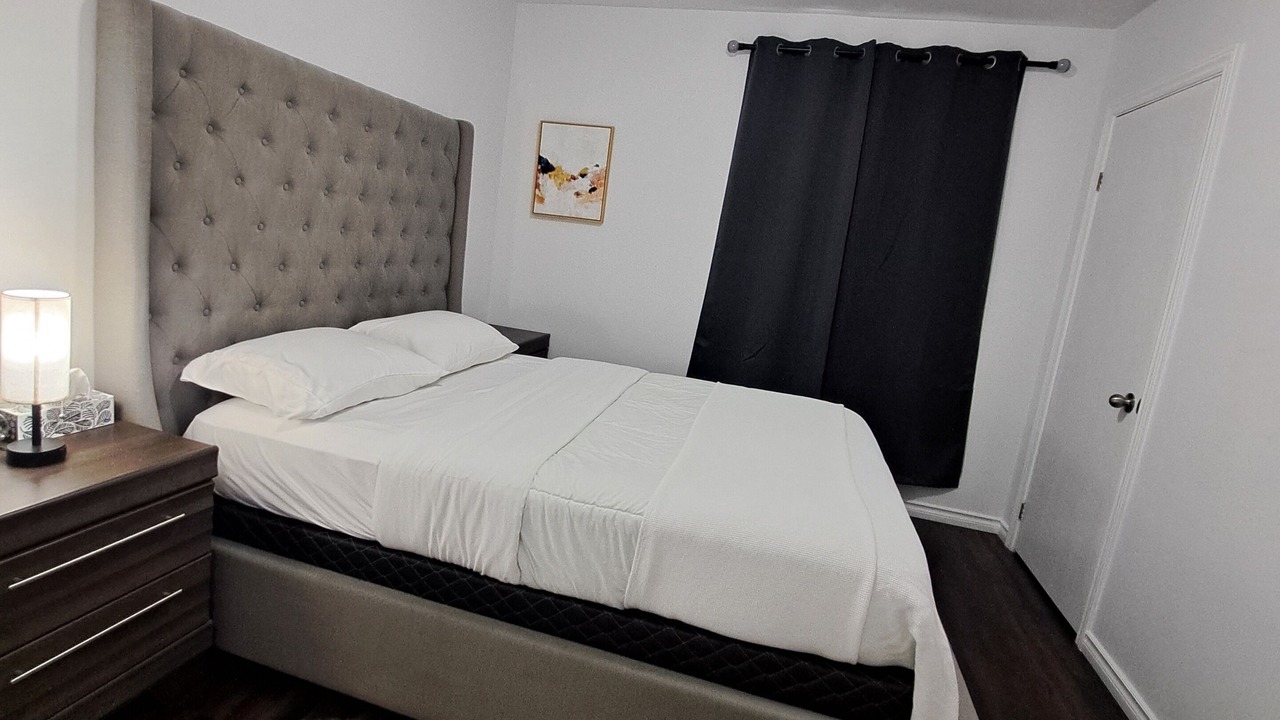 Photo of Bedroom in Lakeshore