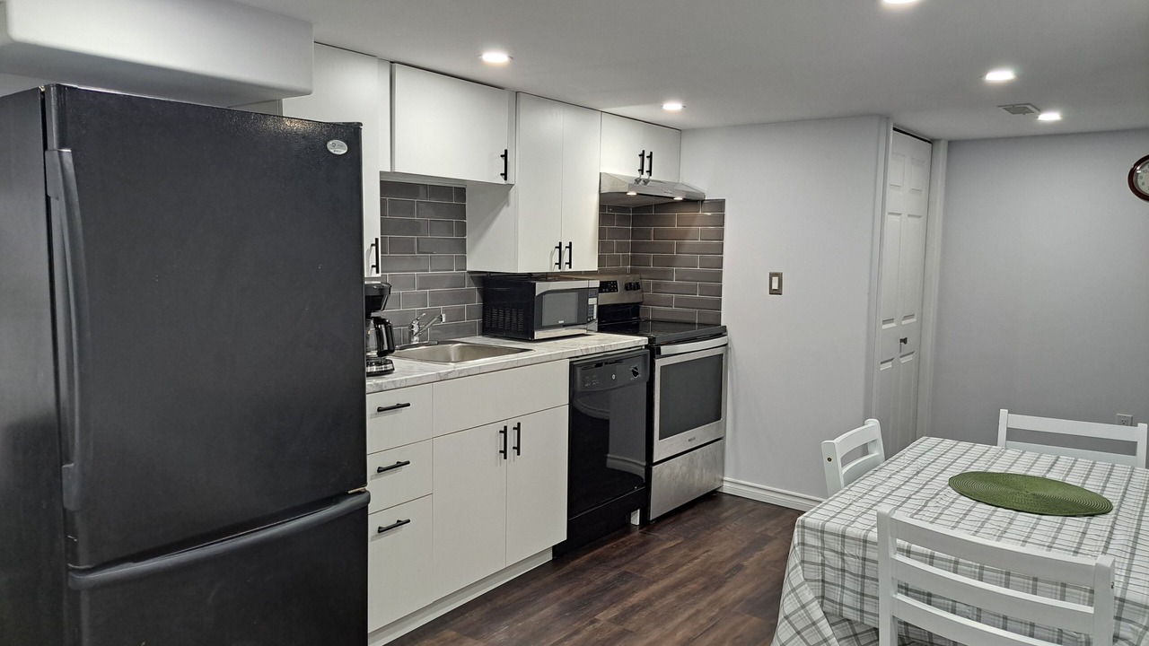 Photo of Kitchen in Lakeshore