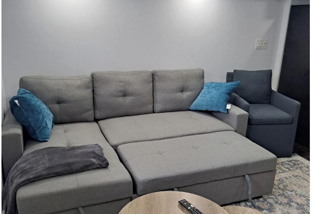 Photo of Livingroom in Lakeshore