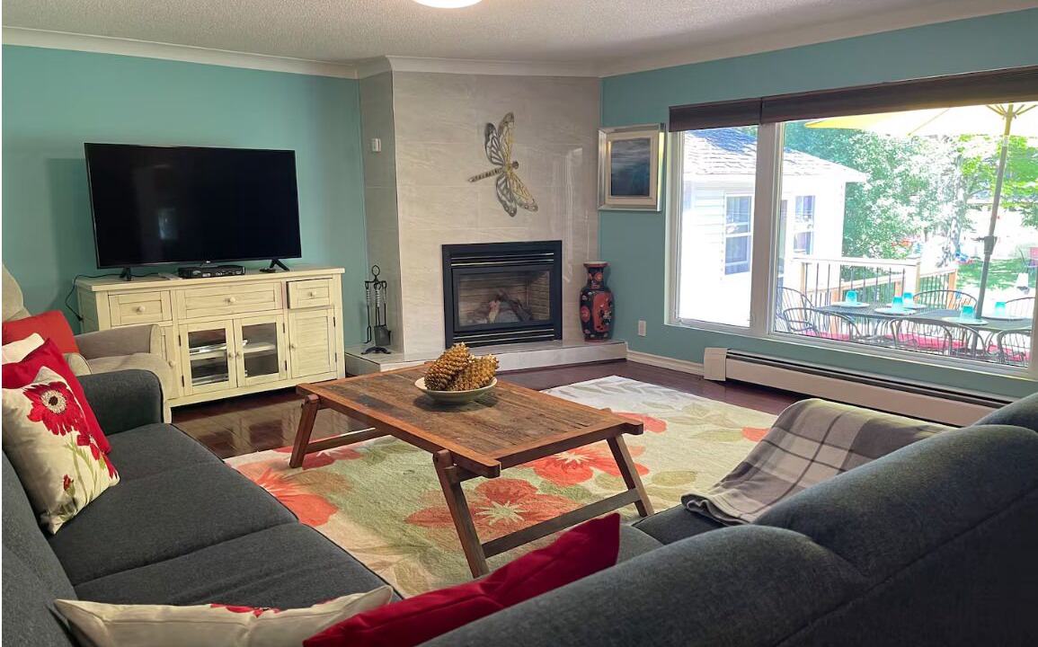 Photo of Livingroom in Bobcaygeon