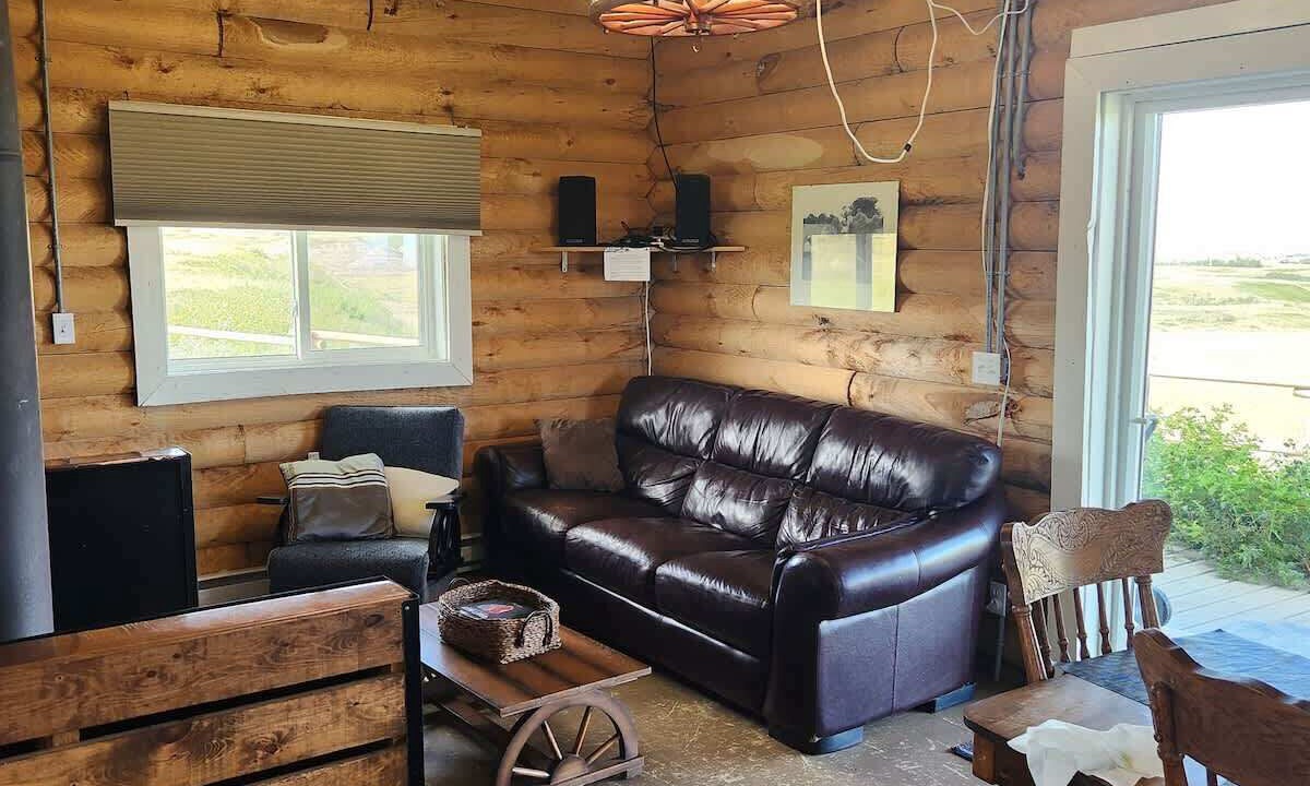 Photo of Livingroom in Division No. 7