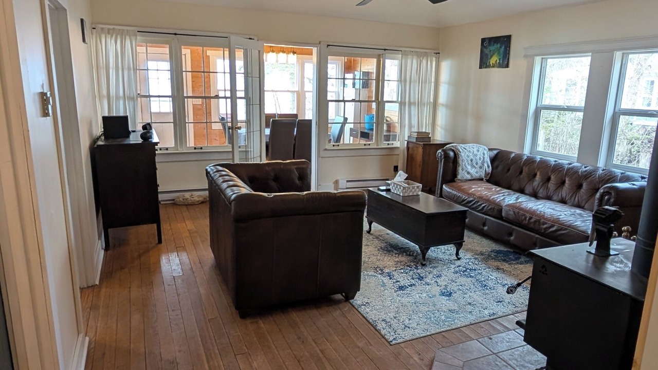 Photo of Livingroom in Manitoba