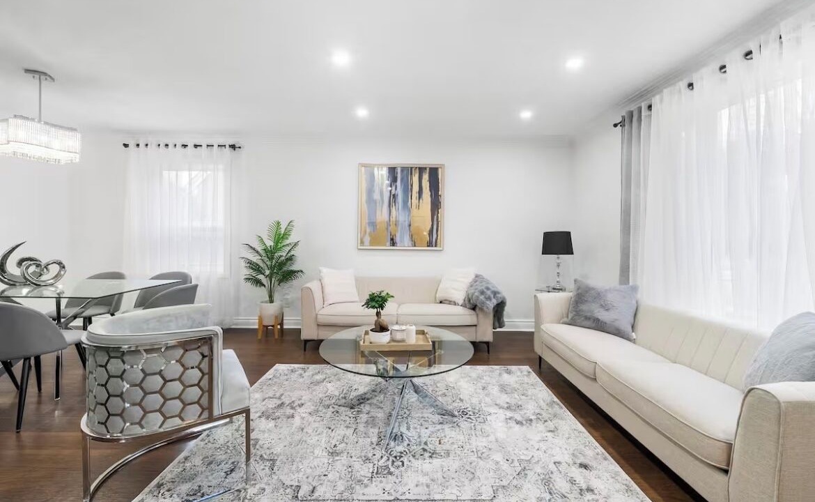 Photo of Livingroom in North York