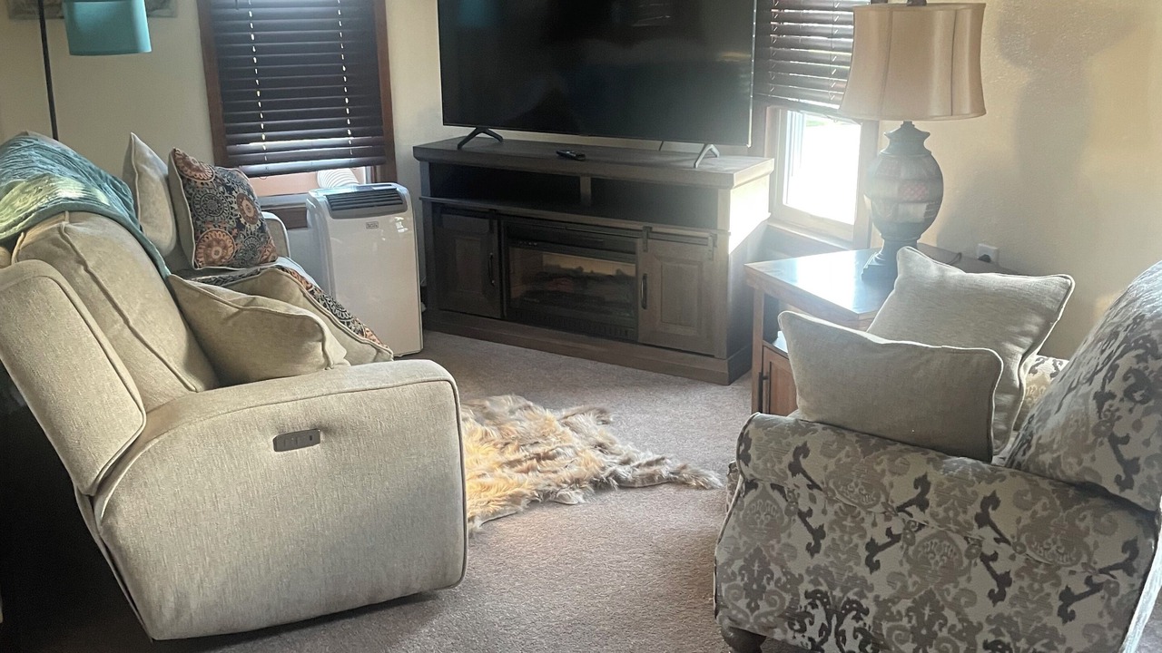 Photo of Livingroom in West Seneca