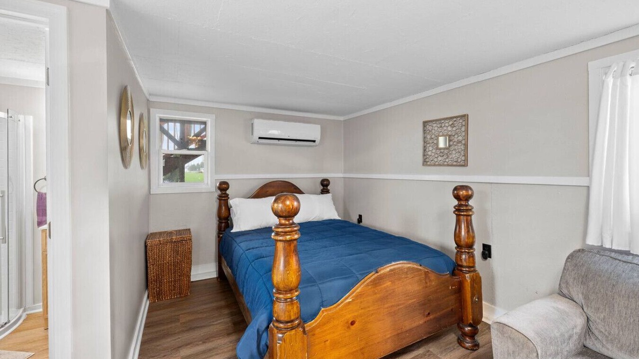Photo of Bedroom in Lacarne