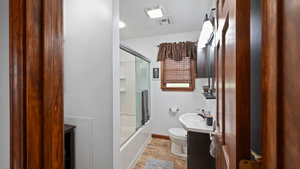 Photo of Bathroom in Lacarne