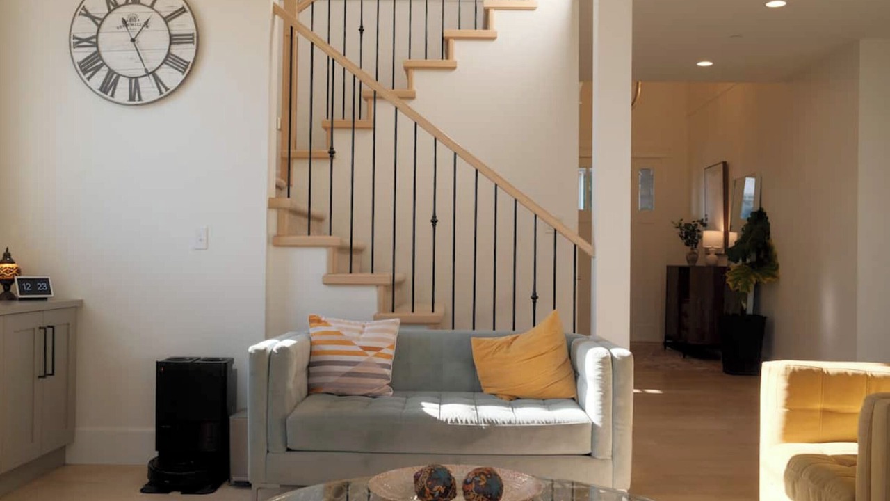 Photo of Livingroom in Langley