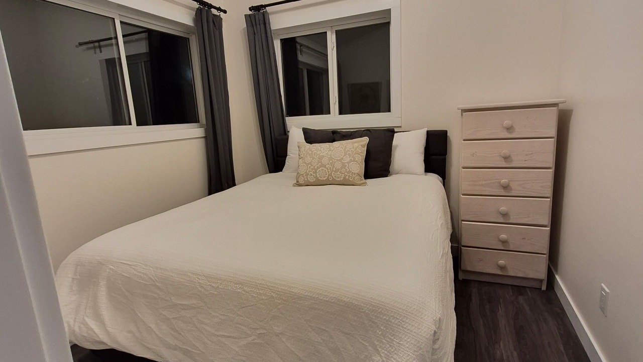 Photo of Bedroom in Gimli