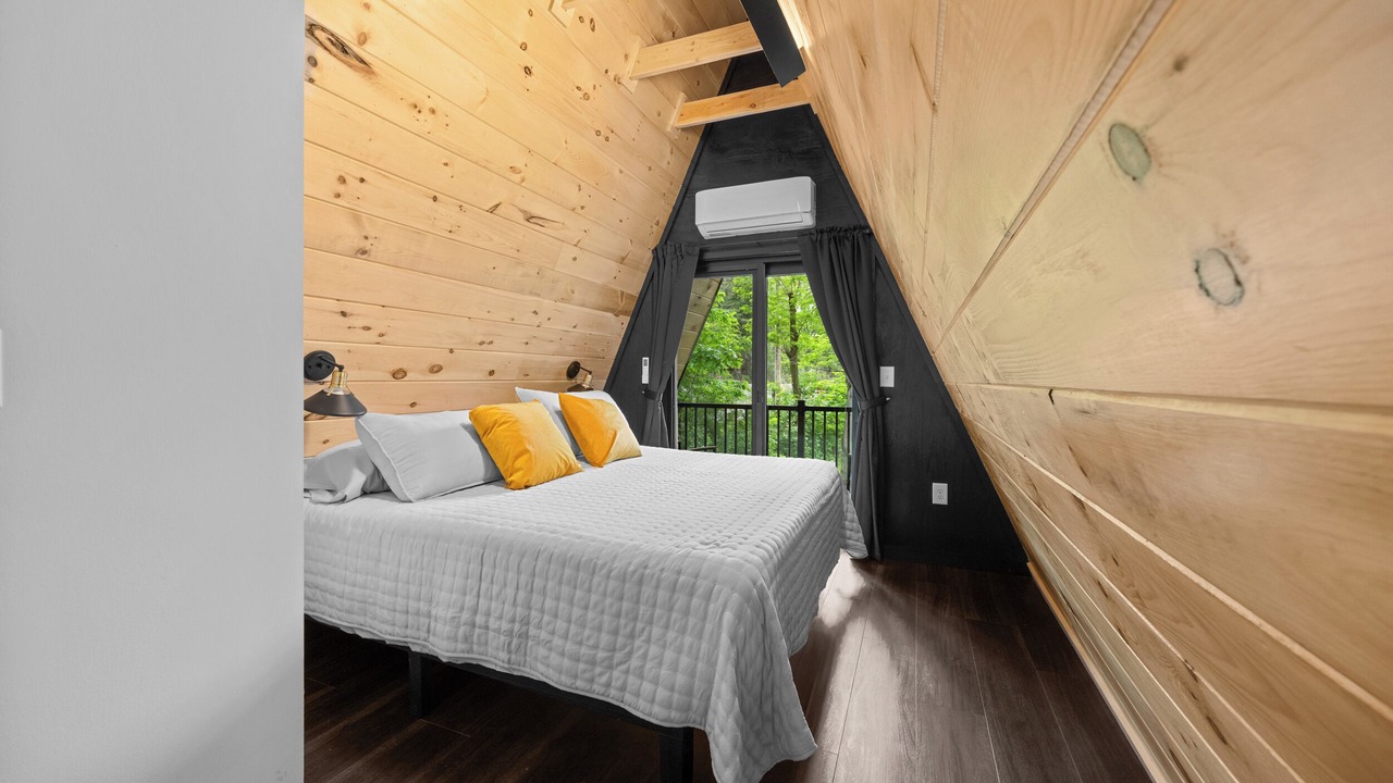 Photo of Bedroom in Town of Torrey