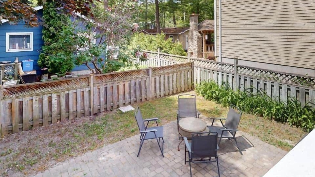 Photo of Patio Balcony in Wasaga Beach