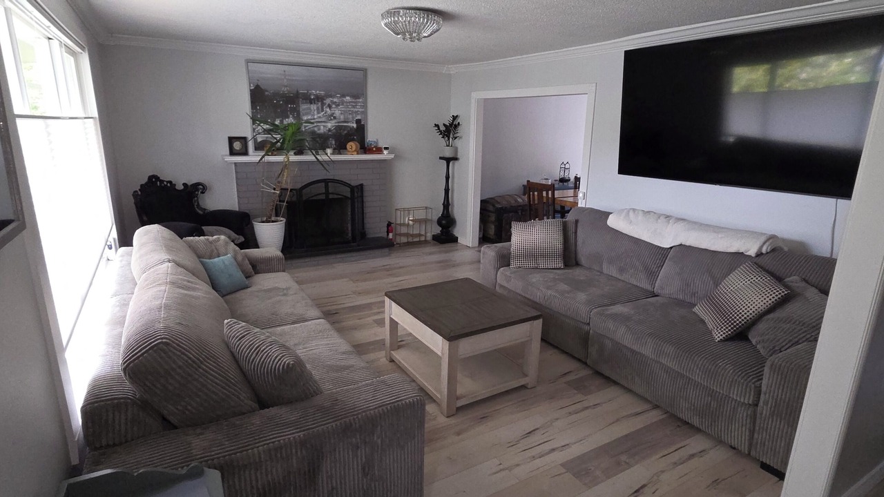 Photo of Livingroom in Sooke