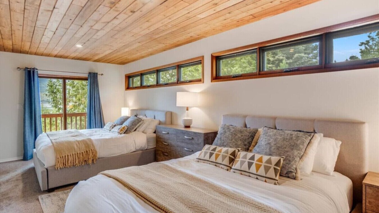 Photo of Bedroom in Ainsworth Hot Springs