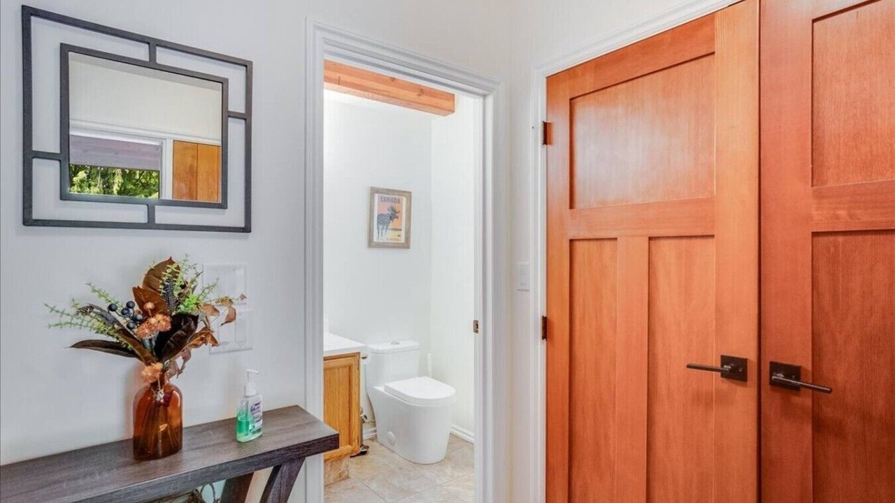 Photo of Bathroom in Ainsworth Hot Springs